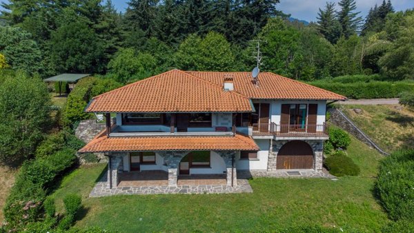 casa indipendente in vendita a Gignese in zona Alpino Cignese