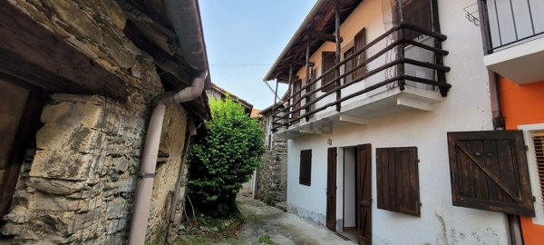 casa indipendente in vendita a Gignese in zona Nocco