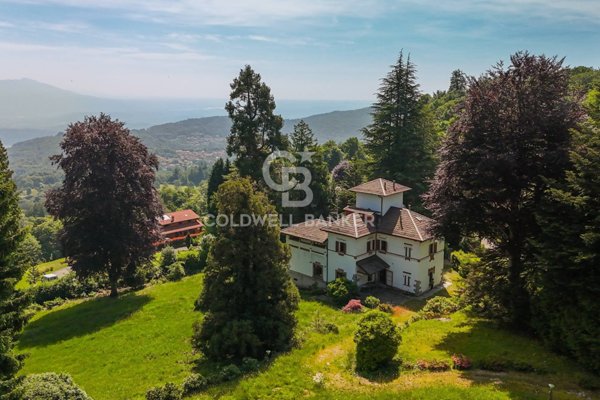 casa indipendente in vendita a Gignese in zona Alpino Cignese