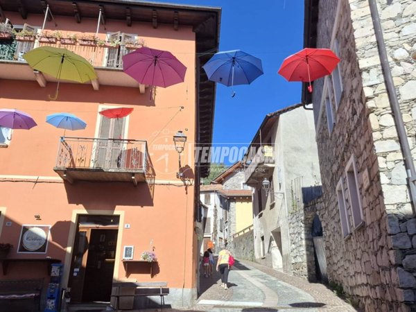 casa indipendente in vendita a Gignese