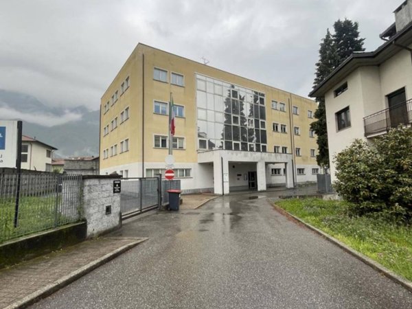 ufficio in vendita a Gravellona Toce