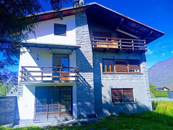 casa indipendente in vendita a Gravellona Toce in zona Pedemonte