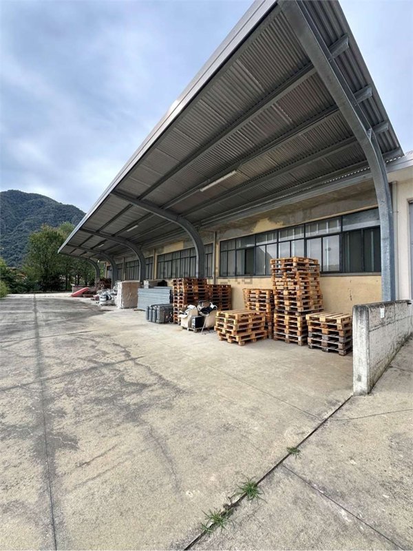 capannone in vendita a Gravellona Toce