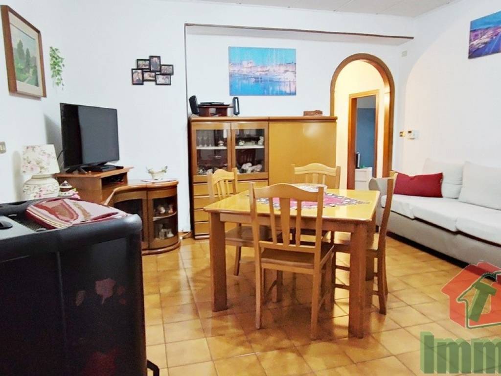 casa indipendente in vendita a Gravellona Toce