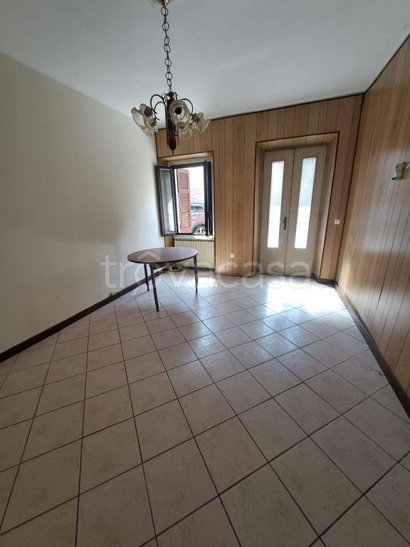 casa indipendente in vendita a Gravellona Toce