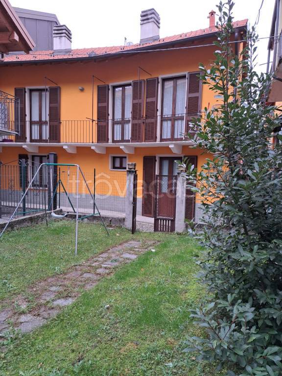 casa indipendente in vendita a Gravellona Toce
