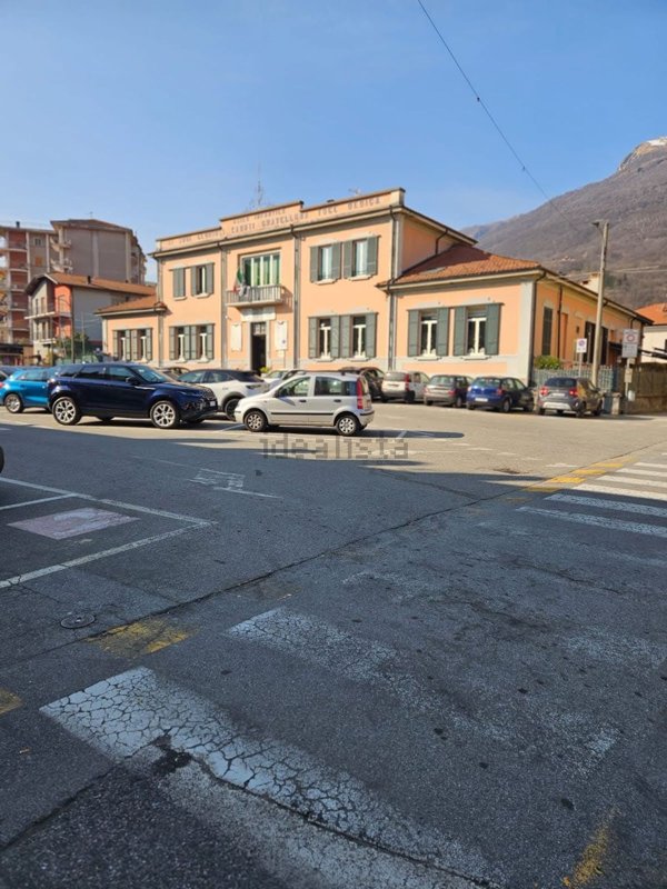 negozio in vendita a Gravellona Toce