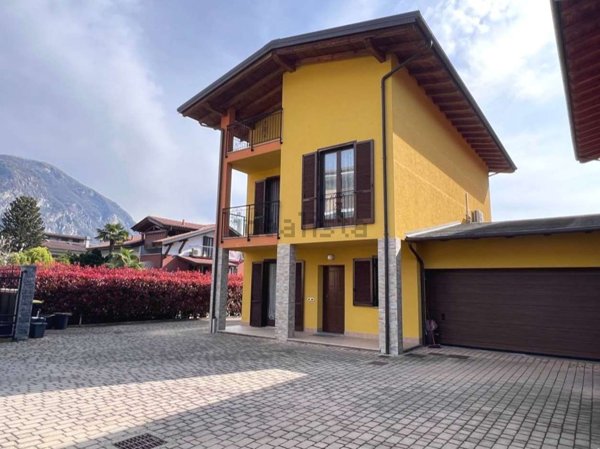 casa indipendente in vendita a Gravellona Toce