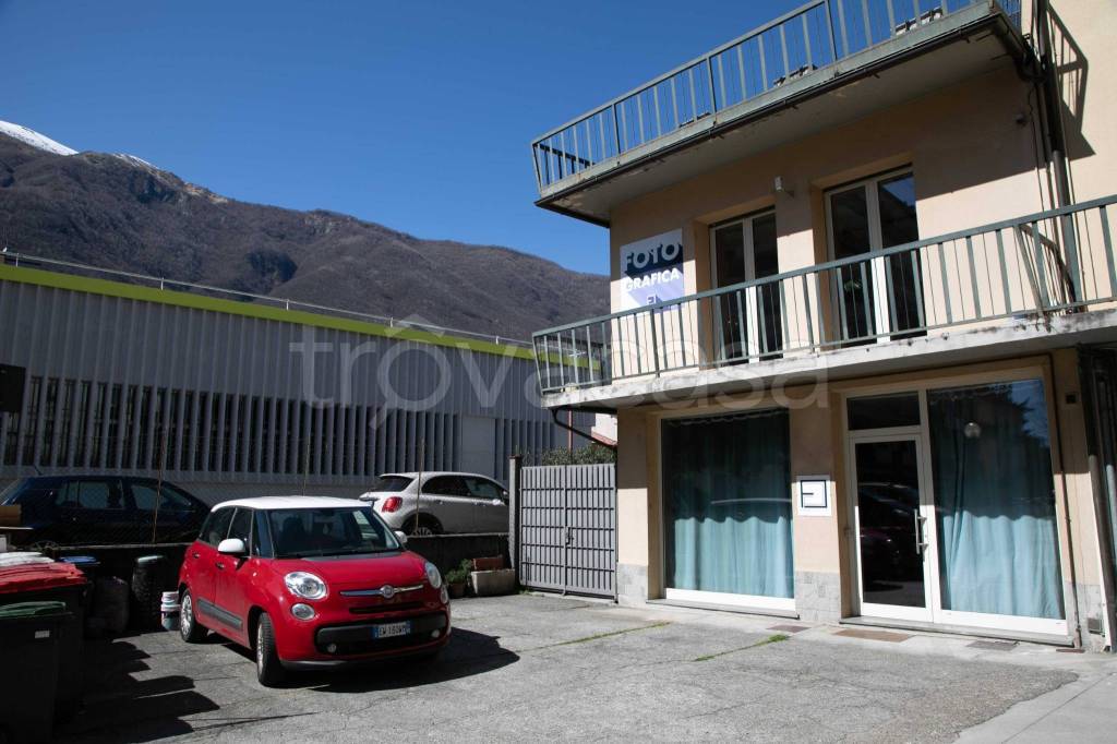 negozio in vendita a Gravellona Toce
