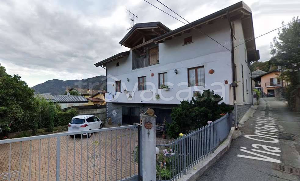casa indipendente in vendita a Gravellona Toce