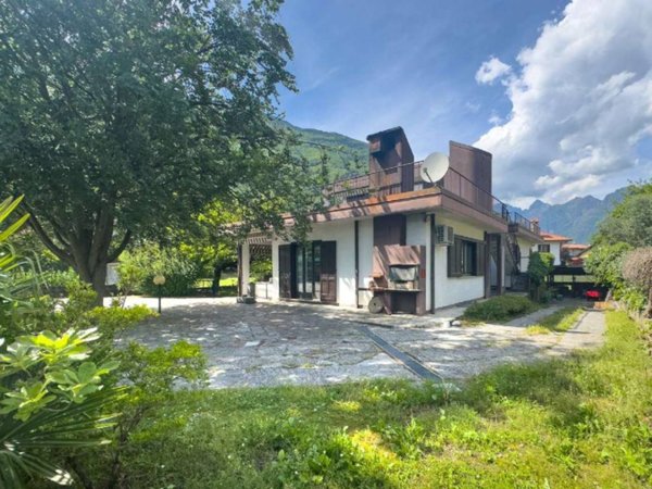 casa indipendente in vendita a Gravellona Toce