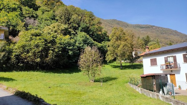 terreno edificabile in vendita a Gravellona Toce in zona Pedemonte