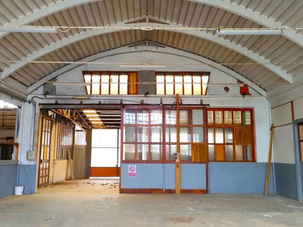 locale commerciale in vendita a Gravellona Toce