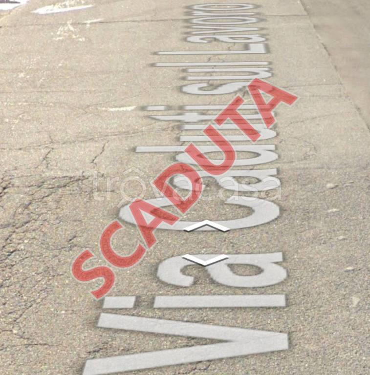 locale commerciale in vendita a Gravellona Toce