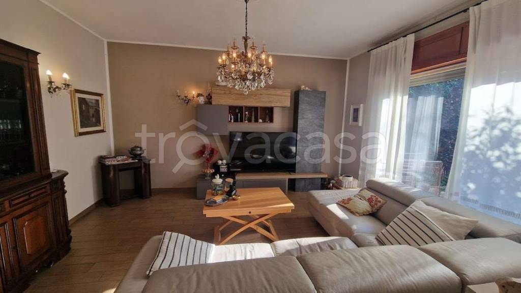 appartamento in vendita a Gravellona Toce in zona Granerolo