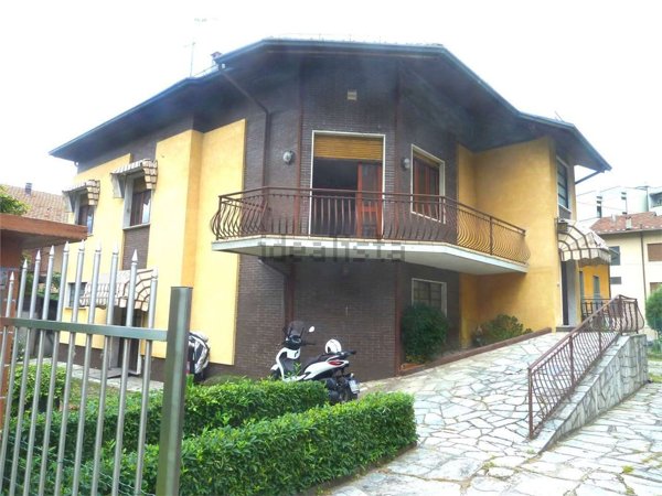 casa indipendente in vendita a Gravellona Toce