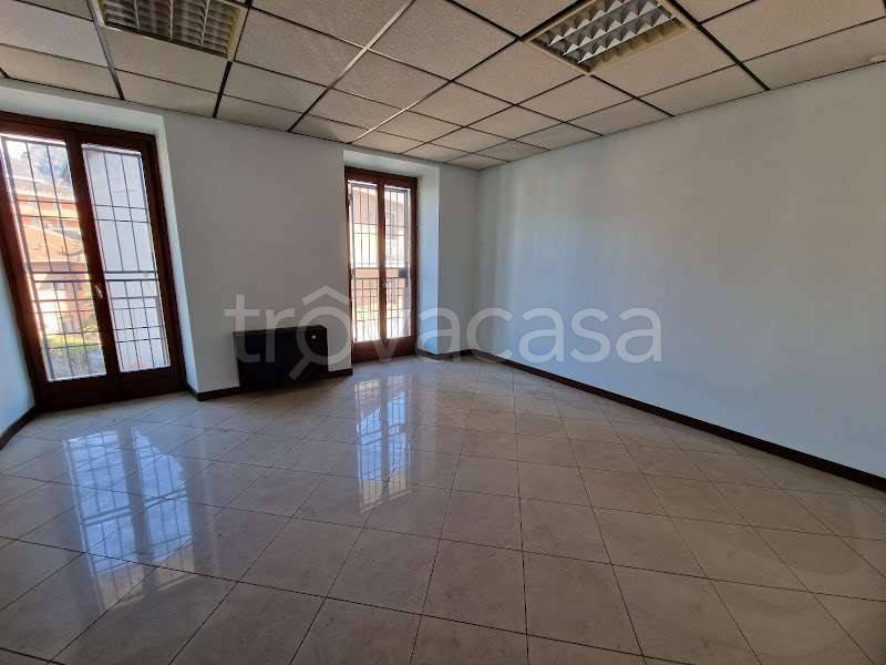 ufficio in vendita a Gravellona Toce