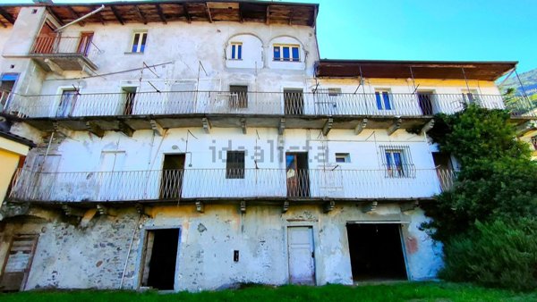 casa indipendente in vendita a Gravellona Toce in zona Pedemonte