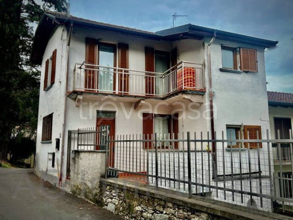 casa indipendente in vendita a Gravellona Toce