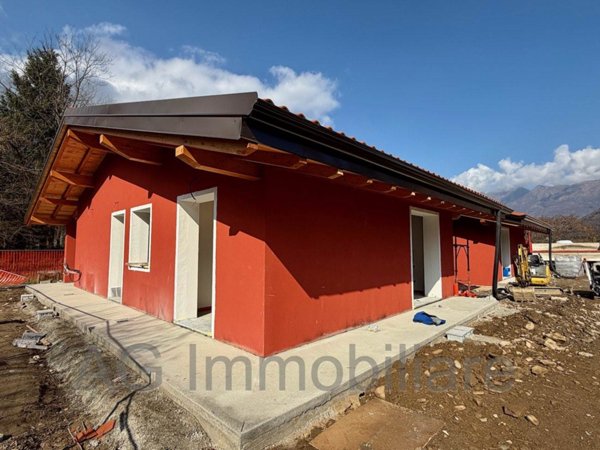 casa indipendente in vendita a Gravellona Toce