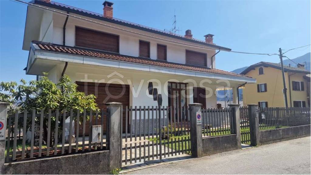 casa indipendente in vendita a Gravellona Toce in zona Pedemonte