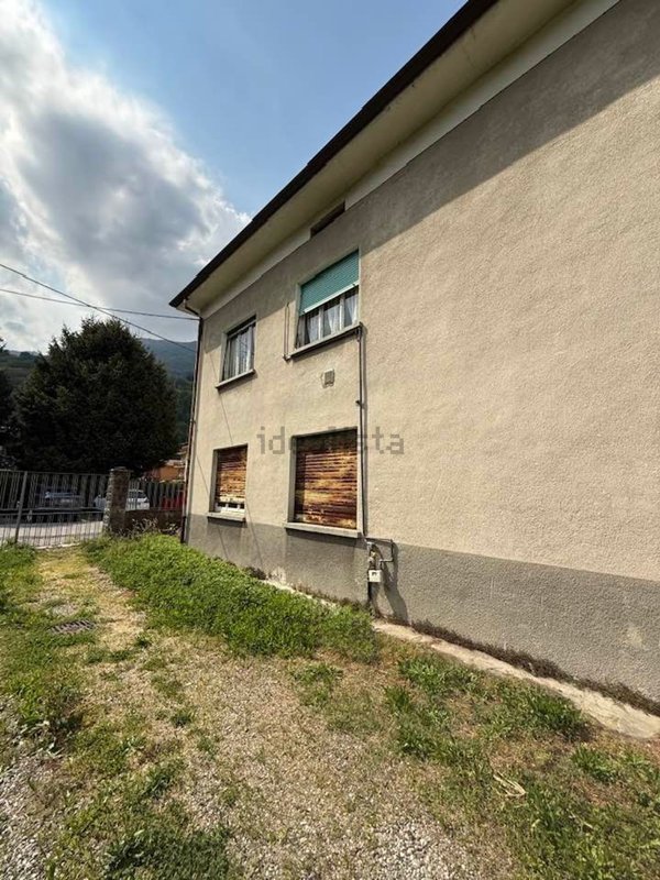 casa indipendente in vendita a Gravellona Toce