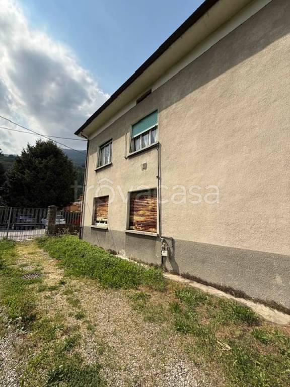 casa indipendente in vendita a Gravellona Toce