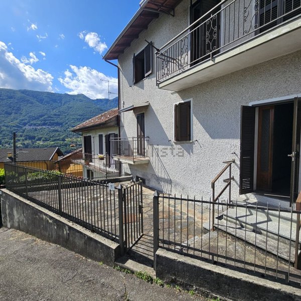 casa indipendente in vendita a Gravellona Toce in zona Granerolo