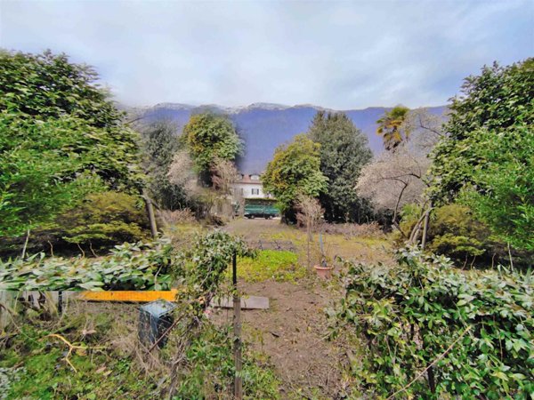 terreno edificabile in vendita a Gravellona Toce in zona Pedemonte