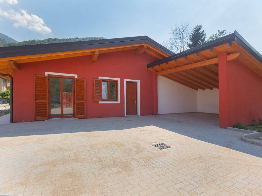 casa indipendente in vendita a Gravellona Toce in zona Pedemonte