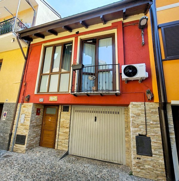 casa indipendente in vendita a Gravellona Toce in zona Pedemonte