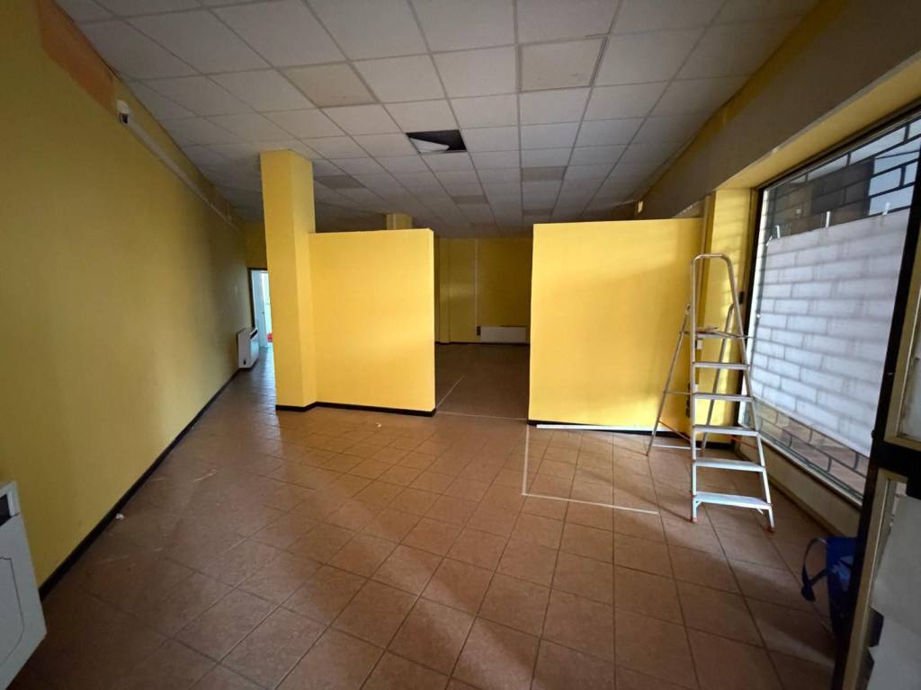 negozio in vendita a Gravellona Toce in zona Pedemonte