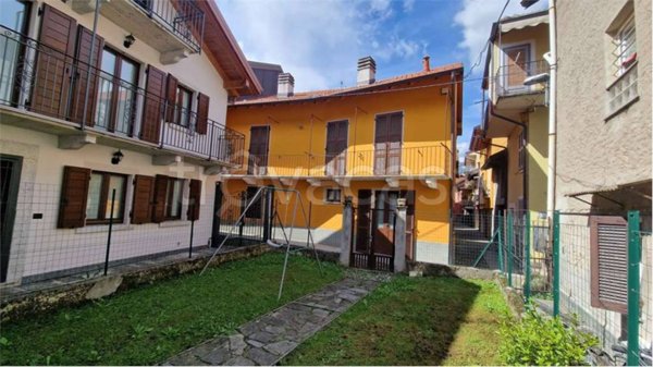 casa indipendente in vendita a Gravellona Toce in zona Pedemonte
