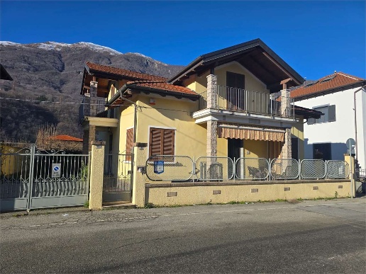 casa indipendente in vendita a Gravellona Toce in zona Pedemonte