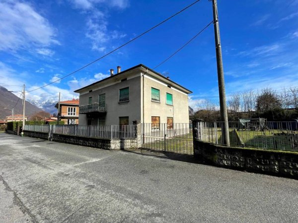 casa indipendente in vendita a Gravellona Toce in zona Pedemonte