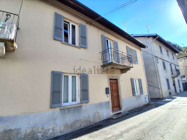 casa indipendente in vendita a Gravellona Toce in zona Pedemonte
