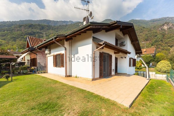 casa indipendente in vendita a Gravellona Toce in zona Pedemonte