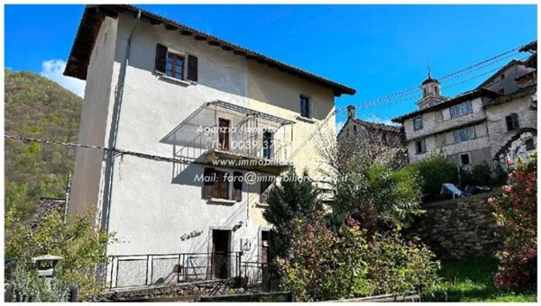 casa indipendente in vendita a Gurro