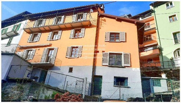 casa indipendente in vendita a Gurro