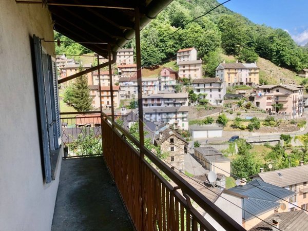 casa indipendente in vendita a Gurro