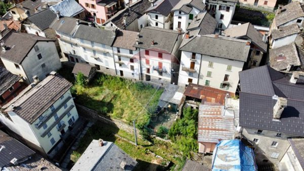 casa indipendente in vendita a Gurro