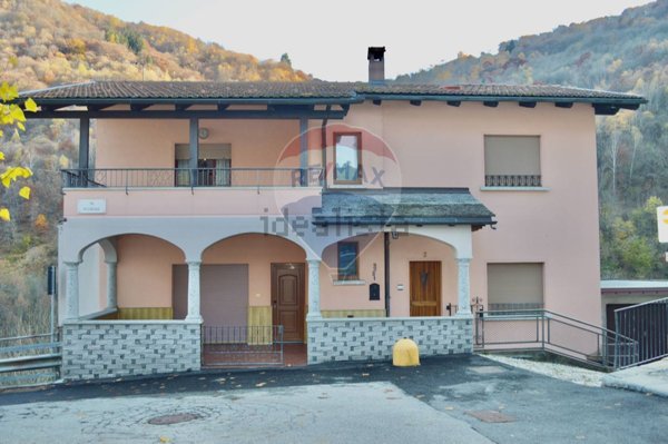 casa indipendente in vendita a Gurro