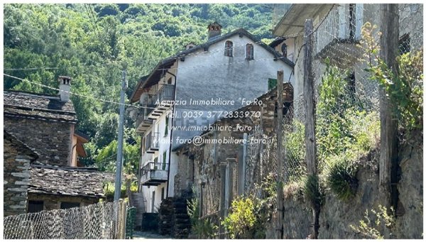 casa indipendente in vendita a Gurro