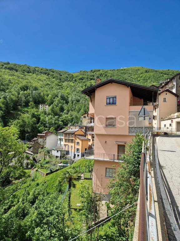 casa indipendente in vendita a Gurro