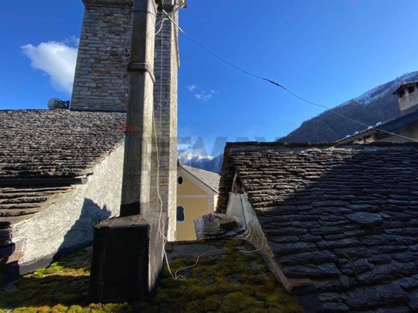 casa indipendente in vendita a Gurro