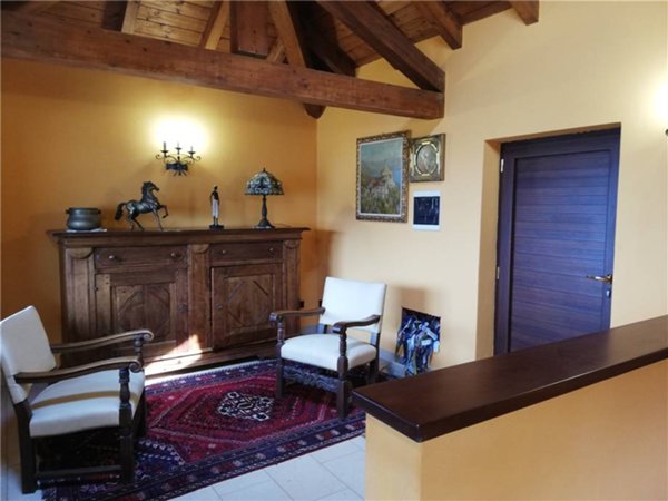 casa indipendente in vendita ad Intragna
