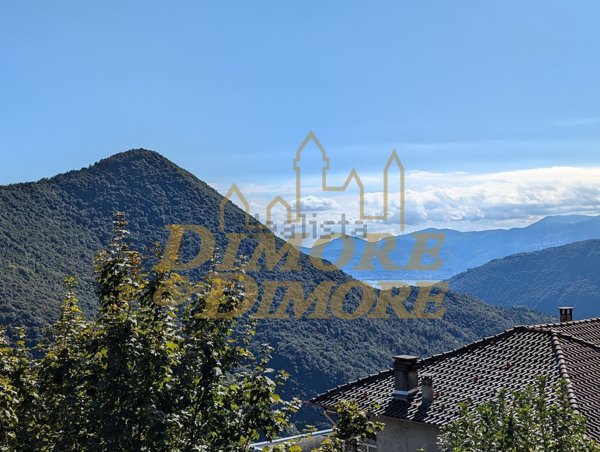 casa indipendente in vendita ad Intragna