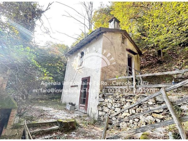 casale in vendita ad Intragna