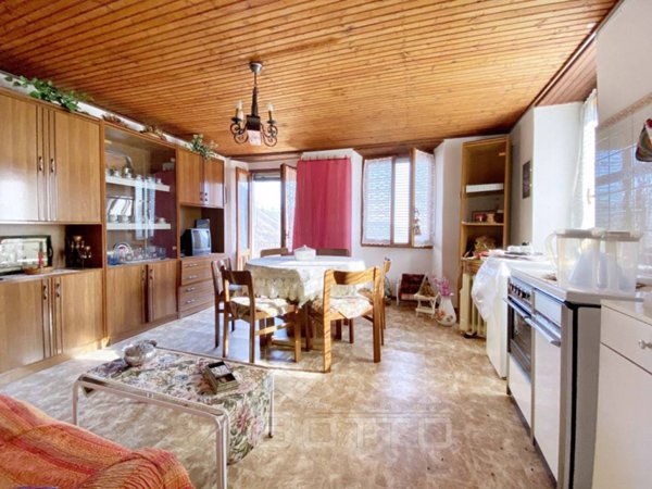 casa indipendente in vendita a Loreglia in zona Chesio