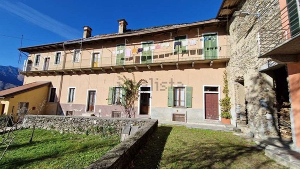 appartamento in vendita a Loreglia
